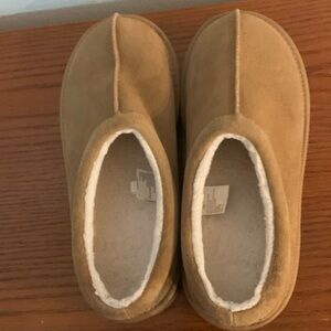 Clog Slippers  Indoor/Outdoor suede women’s 8